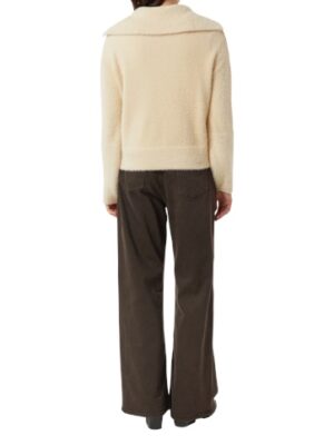 comma-casual_11-2025_8103_2173563 (1)